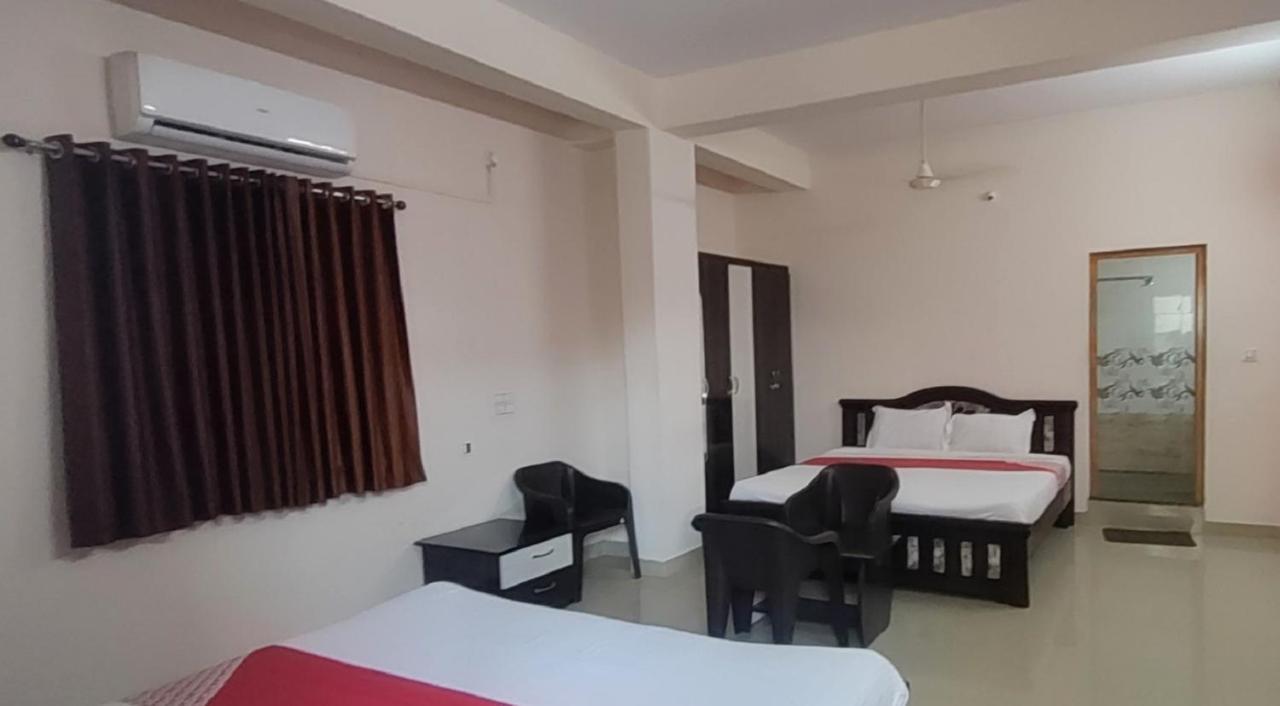 Anjaneya Comforts Shimoga Exterior photo
